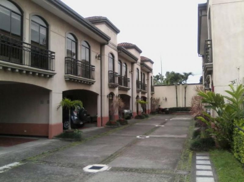 Foto Casa en Alquiler en San Joaquin, Flores, Heredia - U$D 1.400 - CAA10645 - BienesOnLine