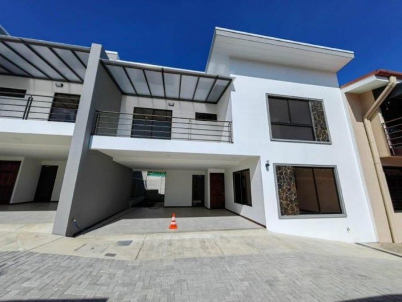 Casa en Alquiler en Ciudad Colon Mora, San José