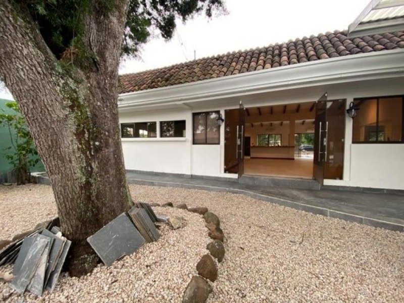 Foto Local en Venta en Santa Ana, San José - U$D 599.000 - LOV102752 - BienesOnLine