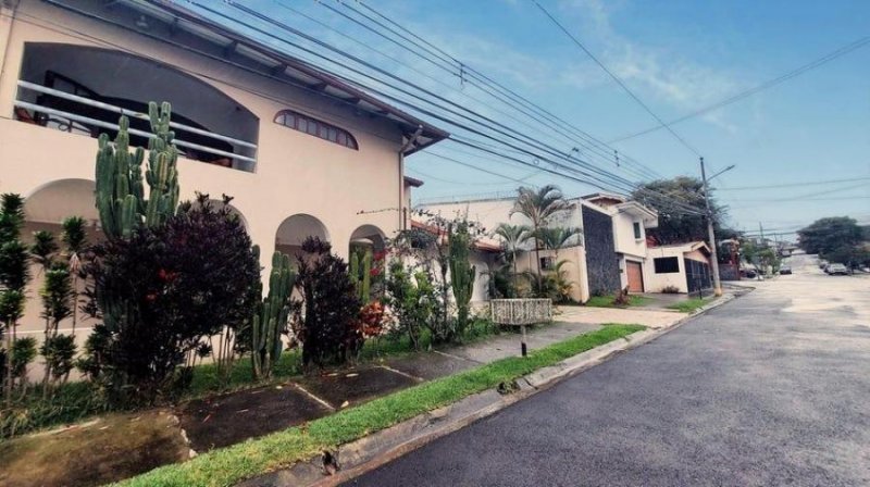 Foto Casa en Venta en Curridabat, San José - U$D 600.000 - CAV111096 - BienesOnLine