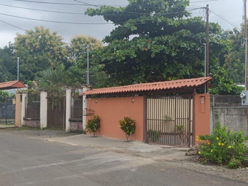 Casa en Venta en Marichal Orotina, Alajuela