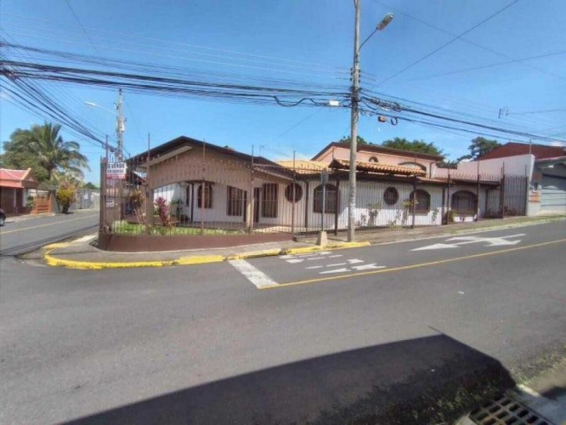 Foto Casa en Venta en San Francisco, Heredia - U$D 400.000 - CAV108342 - BienesOnLine