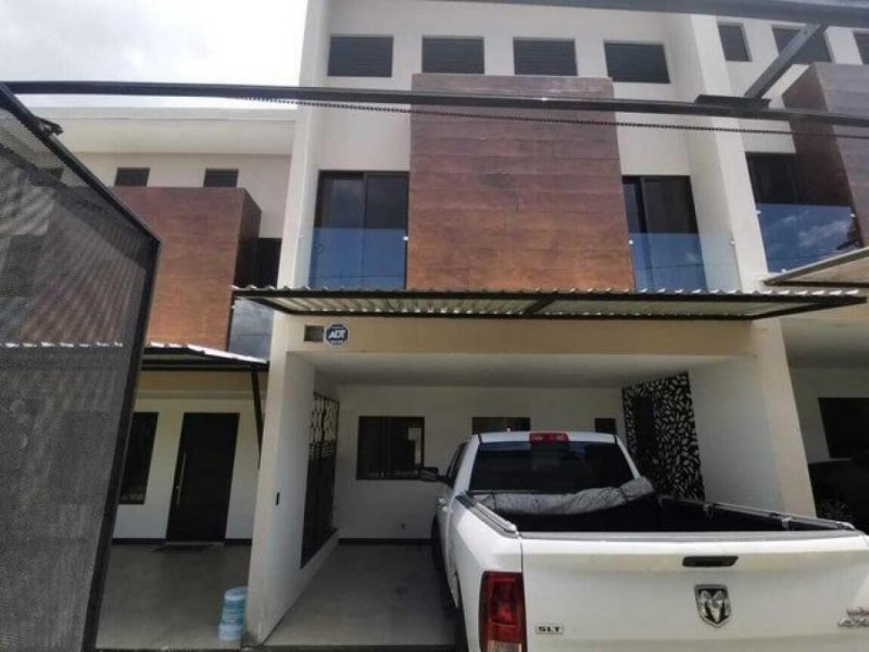 Foto Casa en Venta en Moravia, San José - U$D 175.000 - CAV110756 - BienesOnLine