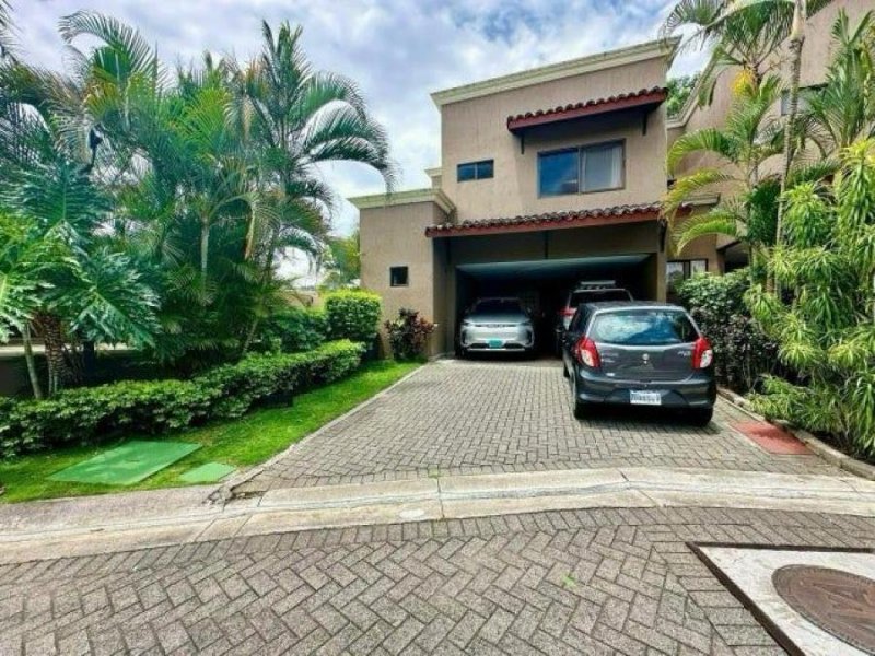 Foto Casa en Venta en Santa Ana, San José - U$D 245.000 - CAV111213 - BienesOnLine