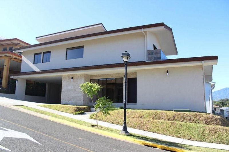 Foto Casa en Venta en Ulloa, Heredia, Heredia - U$D 345.000 - CAV111839 - BienesOnLine