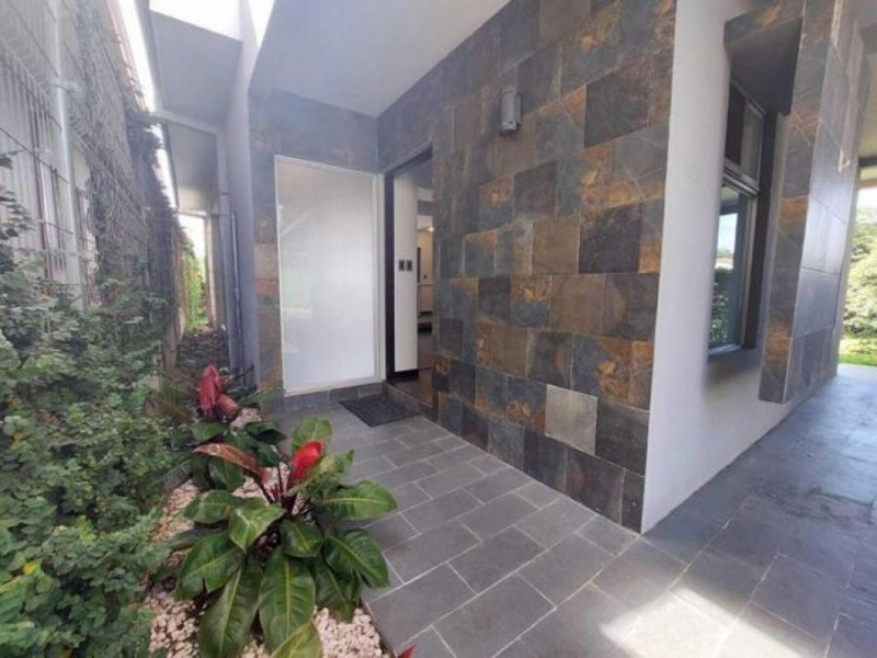 Foto Casa en Venta en Heredia, Heredia - U$D 250.000 - CAV65339 - BienesOnLine