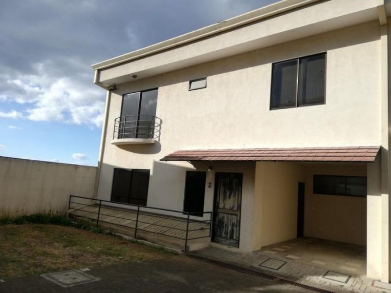 Foto Casa en Venta en Montes de Oca, San José - U$D 185.000 - CAV91774 - BienesOnLine