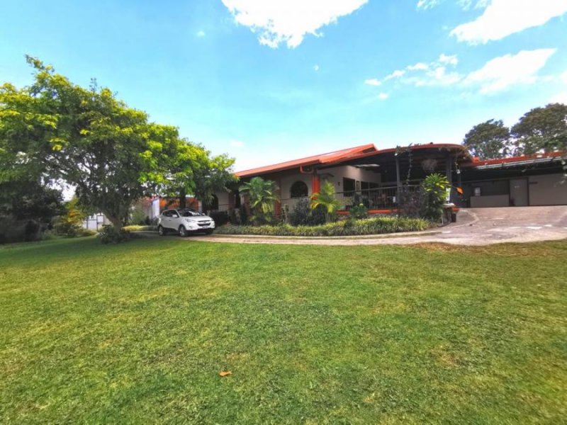 Foto Casa en Venta en Vasquez de Coronado, San José - U$D 890.000 - CAV40410 - BienesOnLine