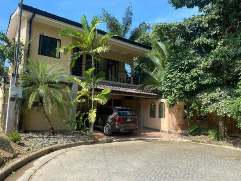 Casa en Venta en  Tarcoles, Puntarenas