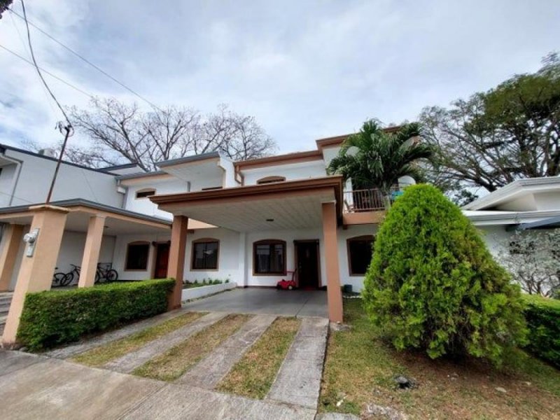 Casa en Venta en  Turrúcares, Alajuela