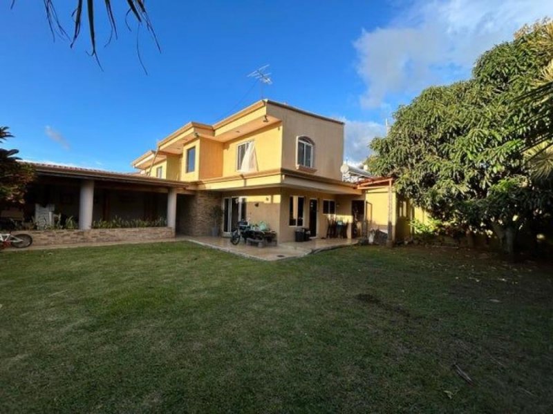 Foto Casa en Venta en San Francisco, Heredia - U$D 245.000 - CAV107823 - BienesOnLine