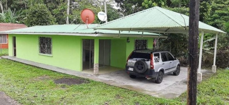 Se vende esta linda casa ubicada en el Tanque en la Fortuna de San Carlos. 🔈📣