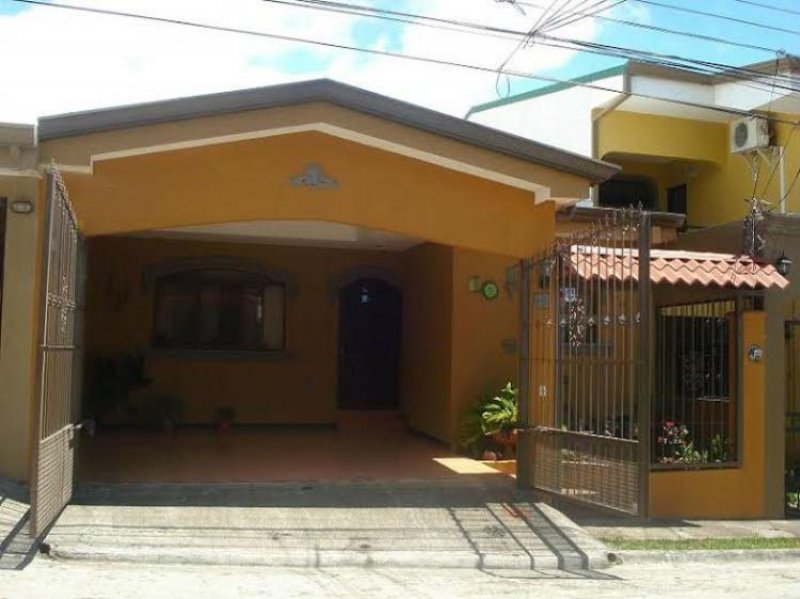 Foto Casa en Venta en Heredia, Heredia - ¢ 67.000.000 - CAV7722 - BienesOnLine