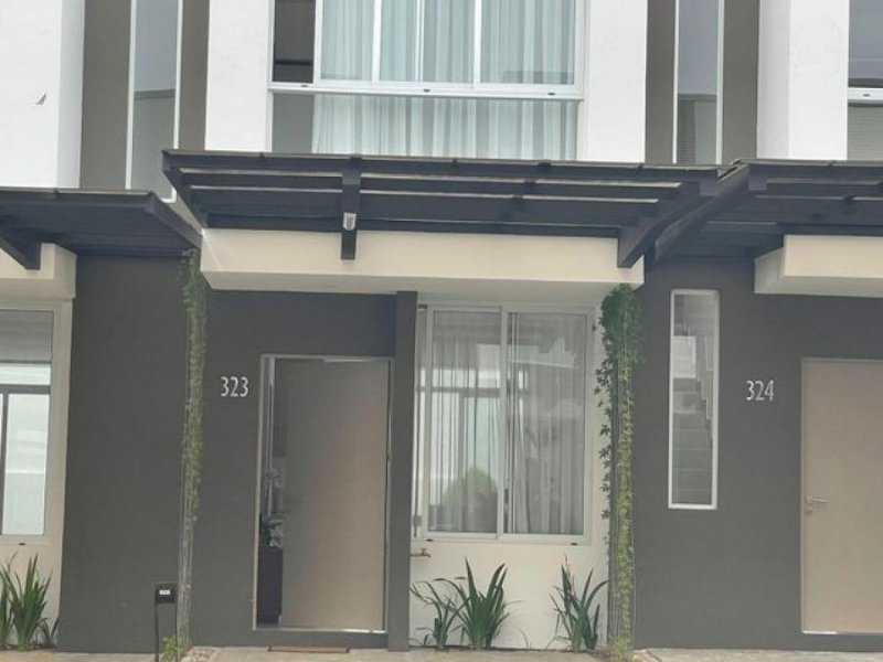 Foto Casa en Venta en Santa Ana, San José - U$D 165.000 - CAV62348 - BienesOnLine