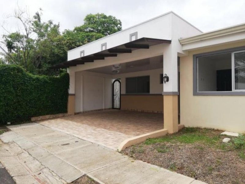 Casa en Venta en  San Antonio, Alajuela