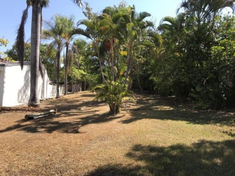 Se vende lote de 787m2 en La Garita de Alajuela 24-1383