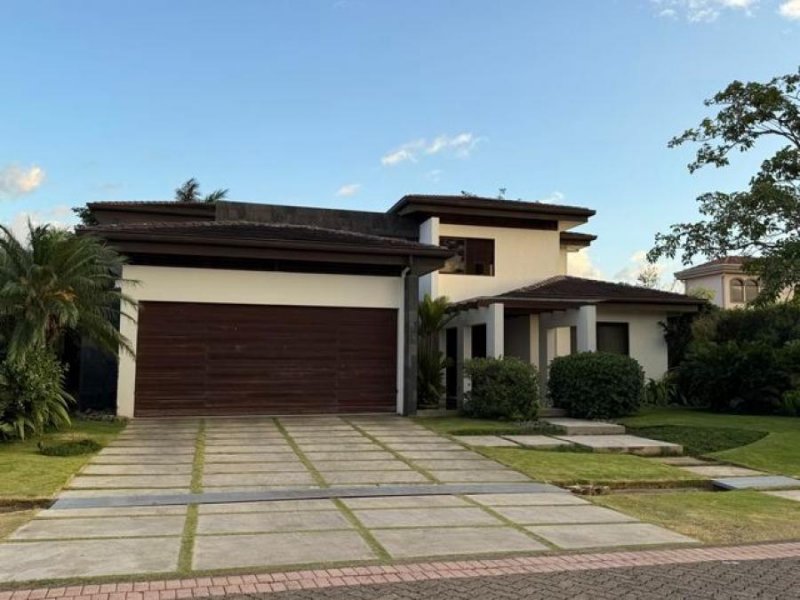 Foto Casa en Venta en Guácima, Alajuela - U$D 890.000 - CAV115576 - BienesOnLine