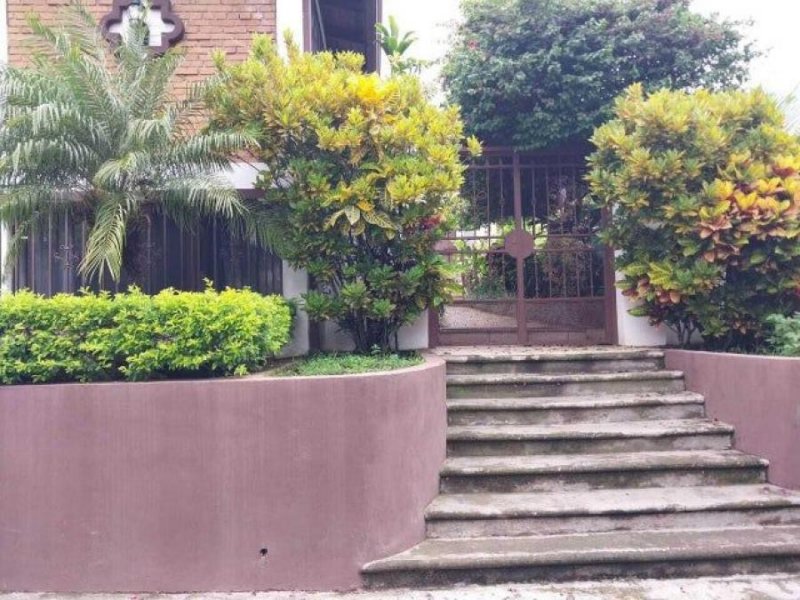 Foto Casa en Venta en Escazú, San José - U$D 560.000 - CAV107941 - BienesOnLine