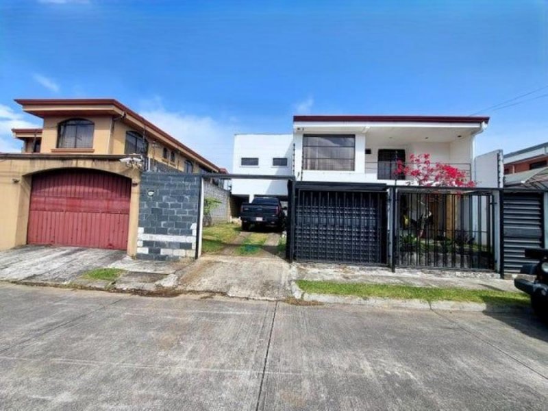 Casa en Venta en  San Vicente, Heredia