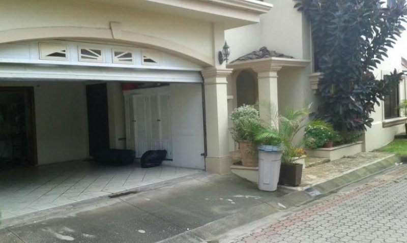 Foto Casa en Alquiler en La Asuncion, Belén, Heredia - U$D 2.500 - CAA10820 - BienesOnLine