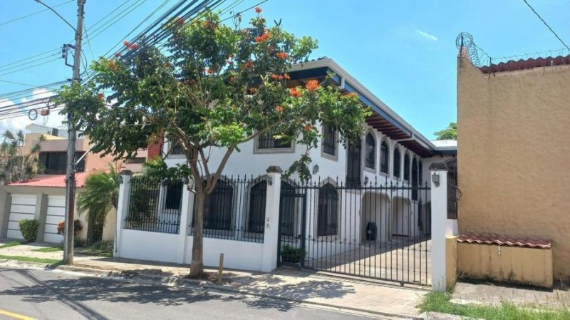 Casa en Venta en San Rafael Escazú, San José