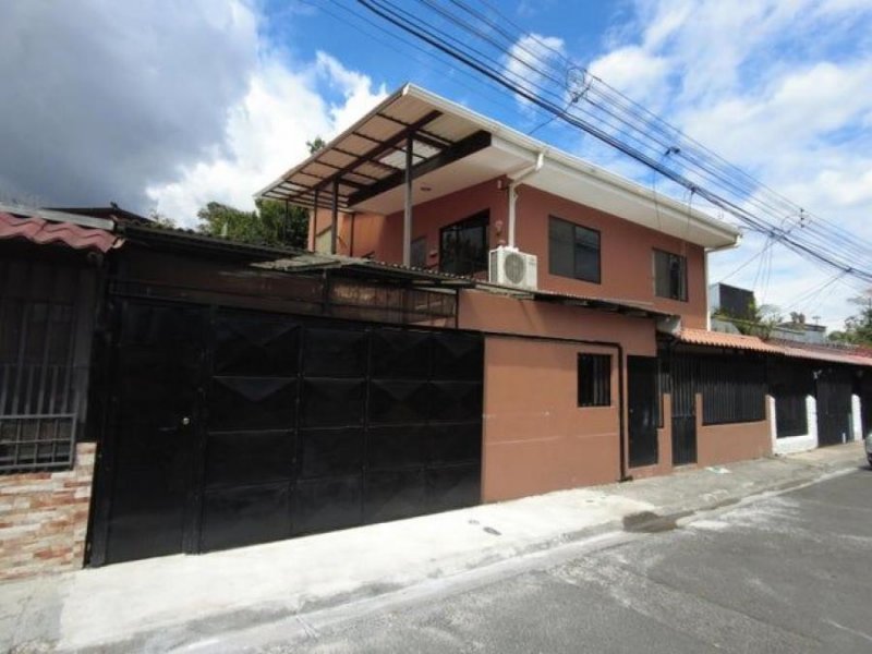 Casa en Venta en  Santo Tomás, Heredia