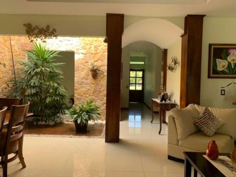 Foto Casa en Venta en La Garita, Alajuela, Alajuela - U$D 265.000 - CAV25758 - BienesOnLine