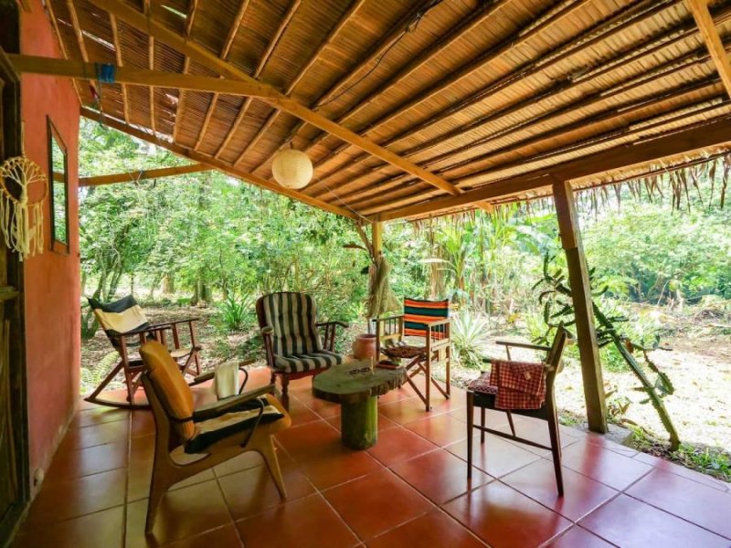 Casa en Venta en Cahuita Talamanca, Limón