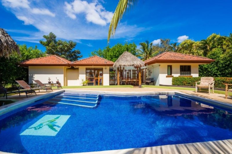 Unique Property with 8 Apartments in La Josefina, Tamarindo