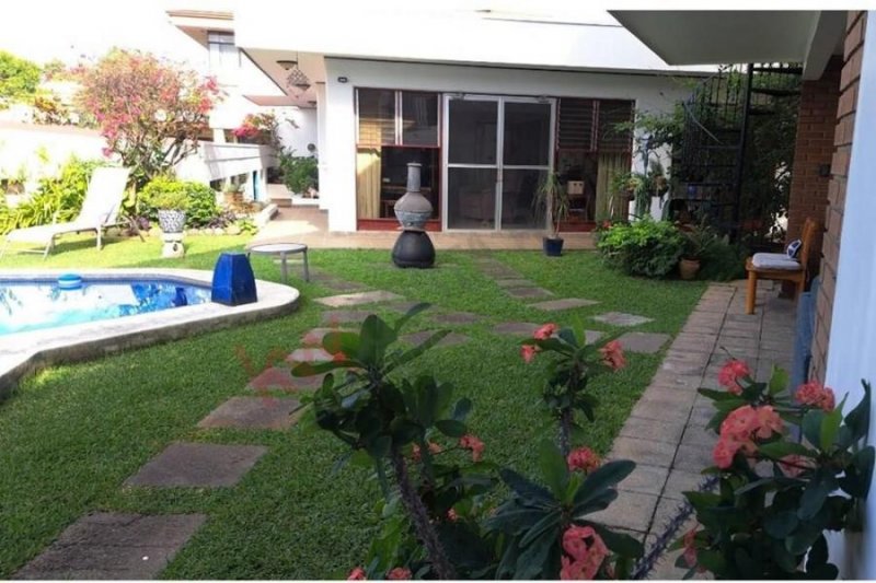 Foto Casa en Venta en Belén, Heredia - U$D 450.000 - CAV105493 - BienesOnLine