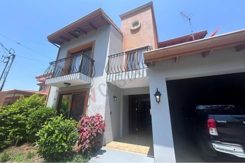 Foto Casa en Venta en Grecia, Alajuela - U$D 350.000 - CAV101999 - BienesOnLine