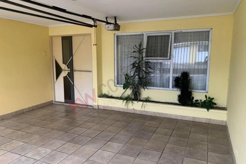 Foto Casa en Venta en Uruca, San José - ¢ 110.000.000 - CAV100871 - BienesOnLine