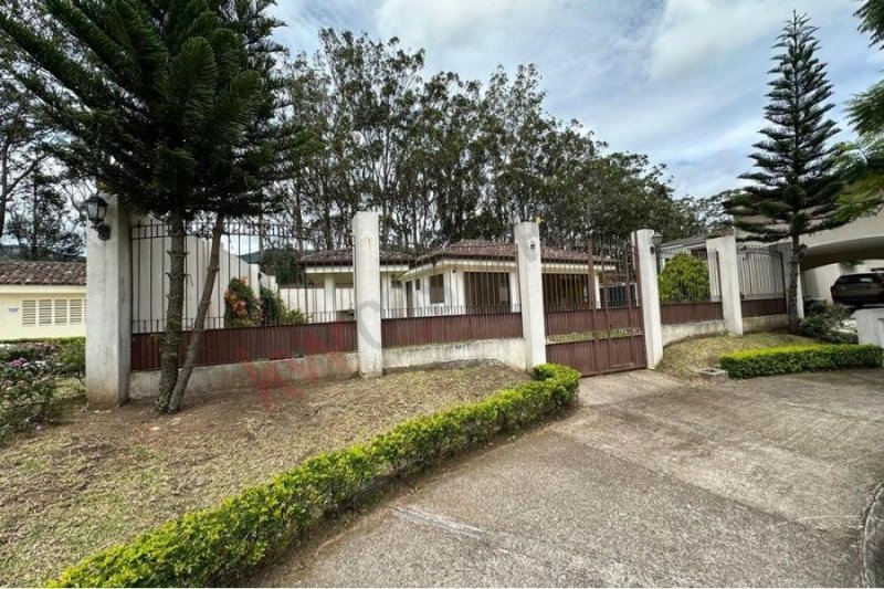 Terreno en Venta en  El Guarco, Cartago