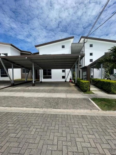 Foto Casa en Venta en Alajuela, Alajuela - U$D 122.000 - CAV51649 - BienesOnLine