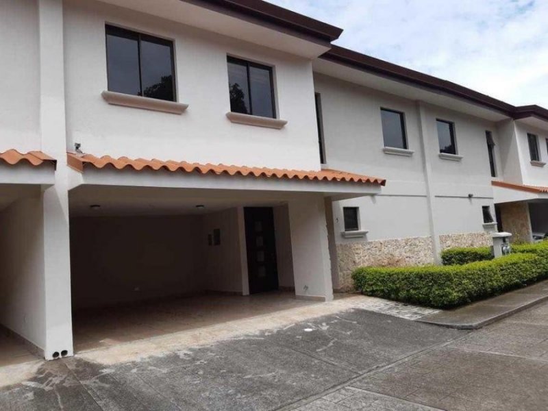 Foto Casa en Venta en Santa Ana, San José - U$D 210.000 - CAV79615 - BienesOnLine