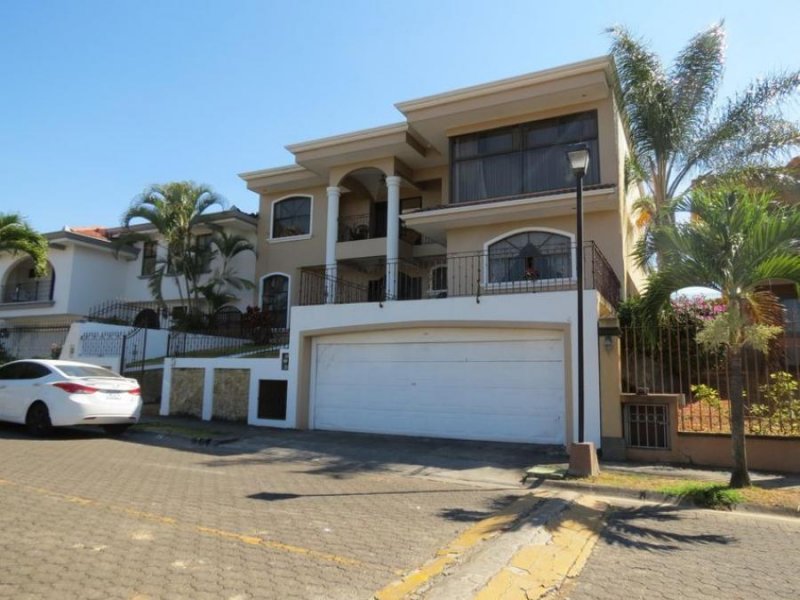 Foto Casa en Venta en Belén, Heredia - U$D 680.000 - CAV51169 - BienesOnLine