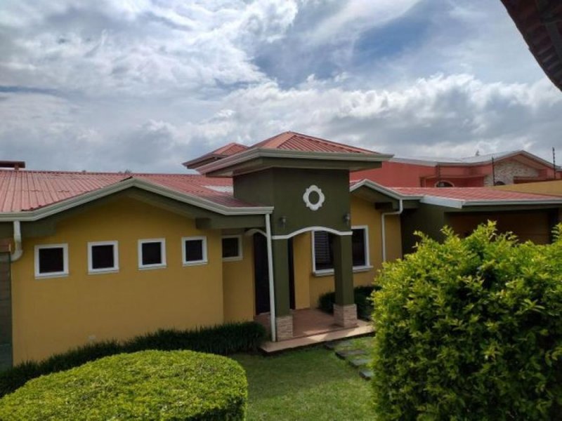 Foto Casa en Venta en San Isidro, Heredia - U$D 300.000 - CAV52243 - BienesOnLine