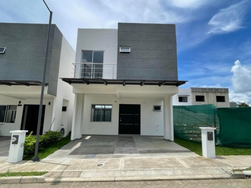 Foto Casa en Venta en Mora, San José - U$D 175.000 - CAV63890 - BienesOnLine