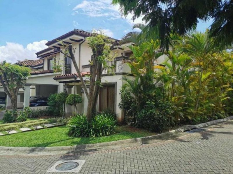 Foto Casa en Venta en Santa Ana, San José - U$D 475.000 - CAV52888 - BienesOnLine