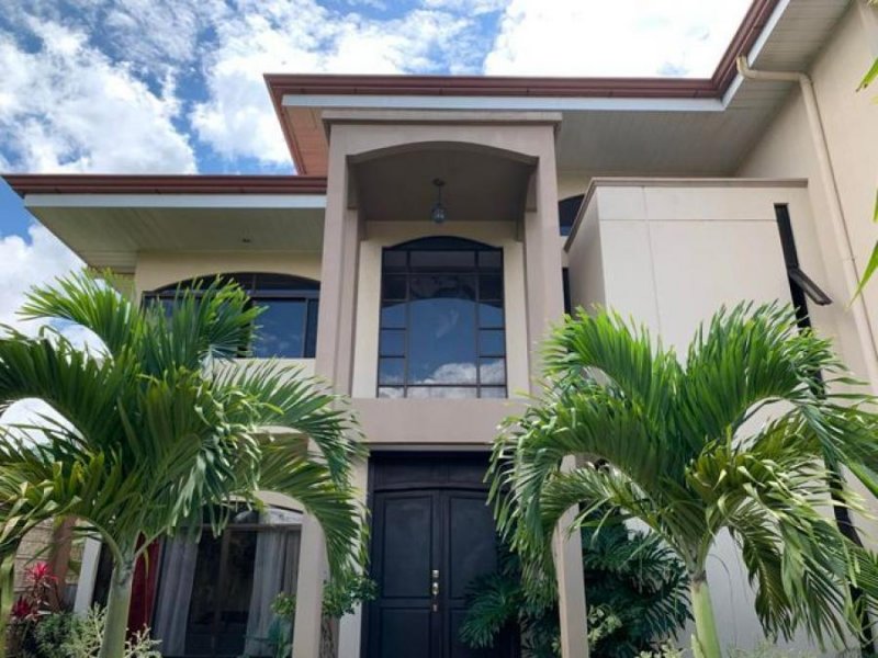 Foto Casa en Venta en Santa Ana, San José - U$D 498.000 - CAV52890 - BienesOnLine