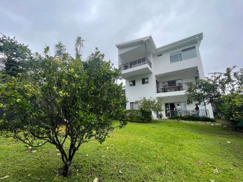 Foto Casa en Venta en Escazú, San José - U$D 280.000 - CAV113023 - BienesOnLine