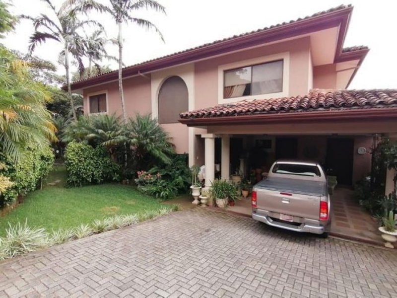 Foto Casa en Venta en Escazú, San José - U$D 430.000 - CAV51614 - BienesOnLine