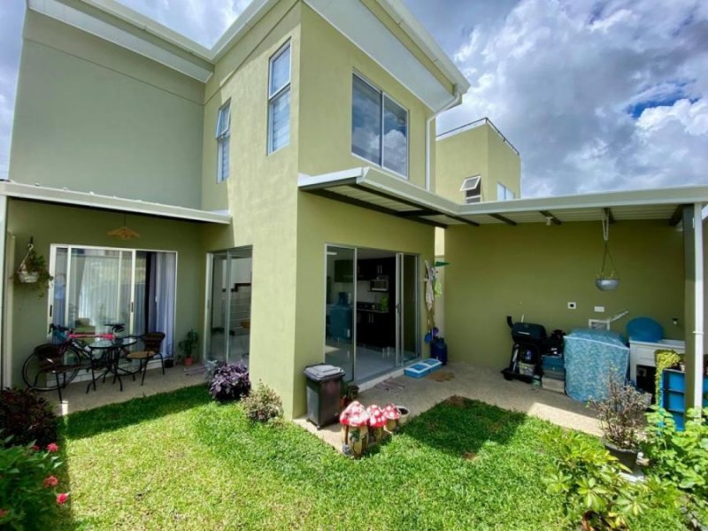 Foto Casa en Venta en El Tejar, Cartago - U$D 174.000 - CAV115051 - BienesOnLine