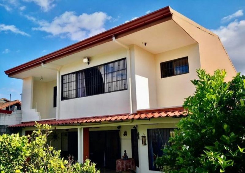 Foto Casa en Venta en Santa Bárbara, Heredia - U$D 240.000 - CAV38853 - BienesOnLine