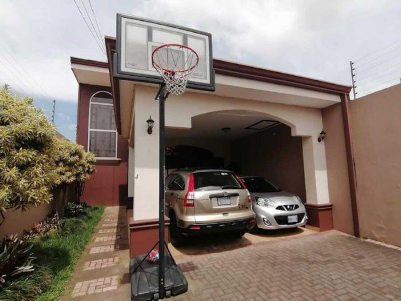 Foto Casa en Venta en San Francisco, Heredia - U$D 300.000 - CAV54693 - BienesOnLine