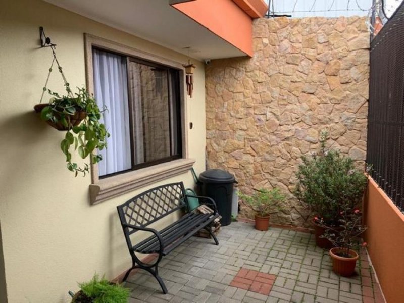 Foto Casa en Venta en Desamparados, San José - ¢ 67.000.000 - CAV37908 - BienesOnLine