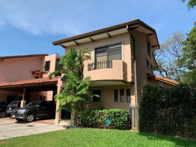 Foto Casa en Venta en Santa Ana, San José - U$D 378.000 - CAV56125 - BienesOnLine