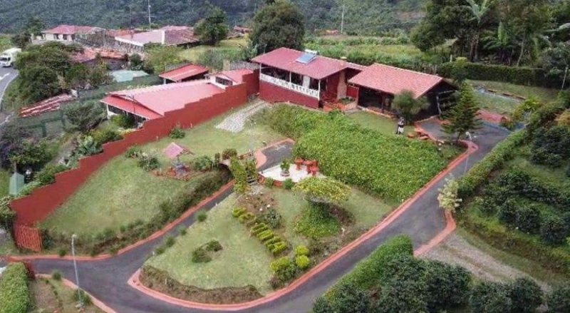 Venta de 2 Cabañas en Naranjo, Alajuela. RAH 25-110