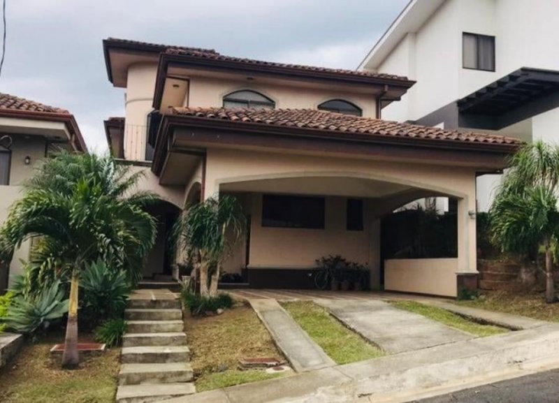 Foto Casa en Venta en CONDOMINIO LA LADERA, Heredia, Heredia - U$D 290.000 - CAV54838 - BienesOnLine