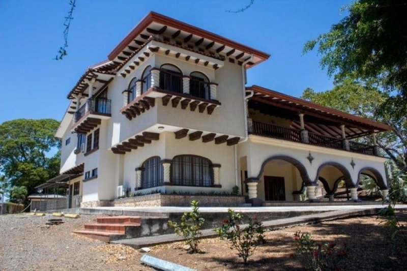 Foto Casa en Venta en Tacares, Grecia, Alajuela - U$D 1.050.000 - CAV105686 - BienesOnLine